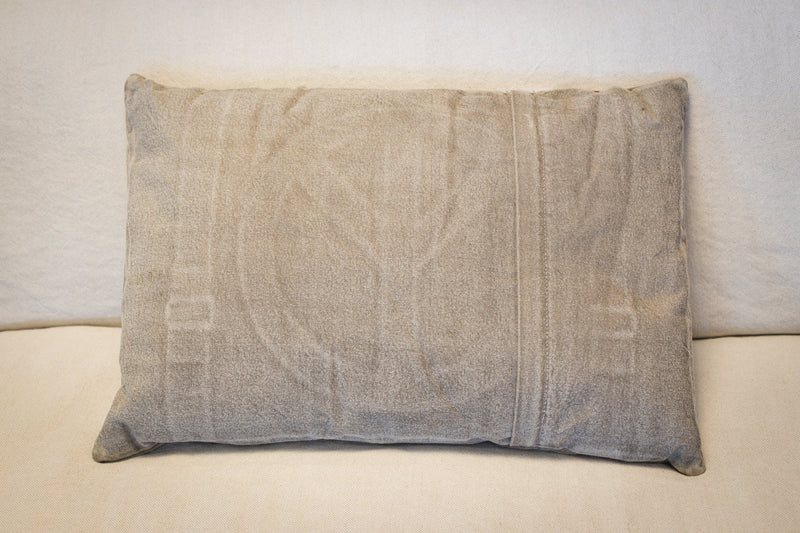 COUSSINS - Coussin peace - Au prix d'entrepĂŽt, Espace Meuble