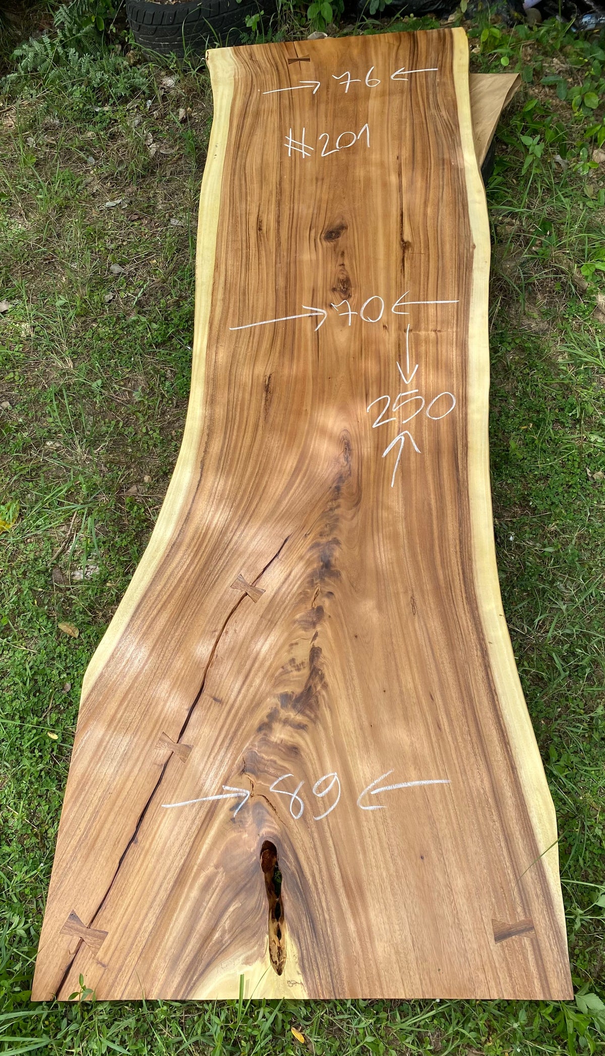 Slab (98") bois de Suar Live Edge