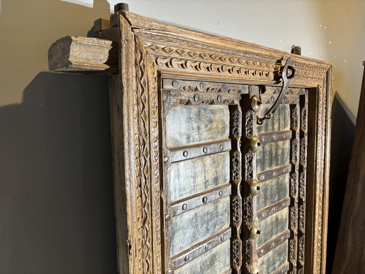 Porte Antique