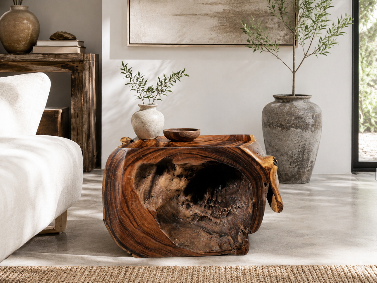 Small side table (trunk) in Suar wood