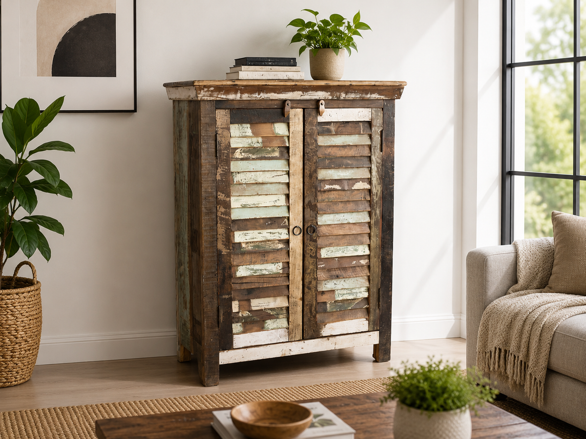 Cabinet Parlily