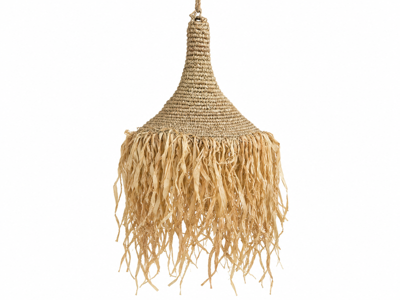 Abat-jour en forme de chapeau conique tressé en osier, bordé de longues franges