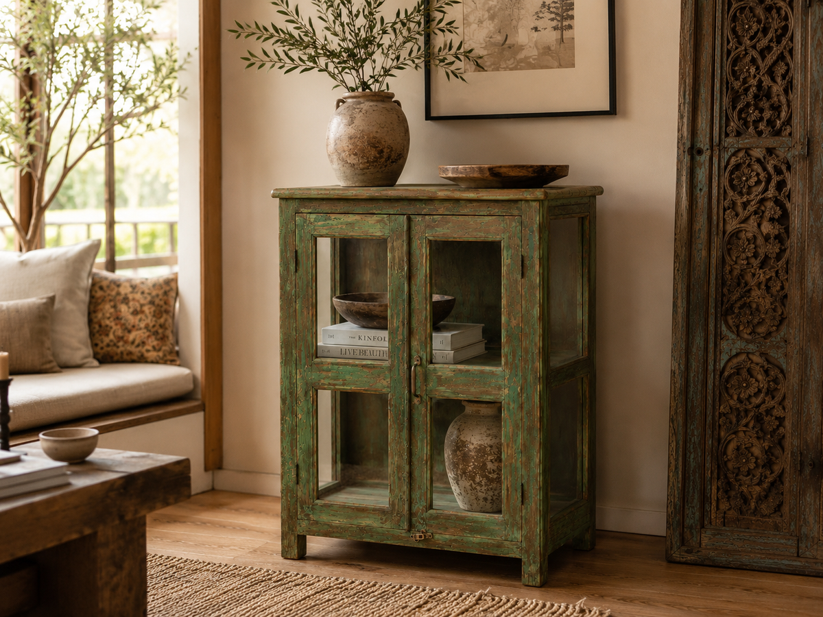 Cabinet antique