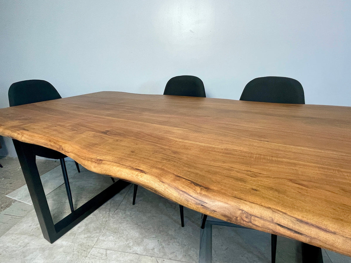 Table a diner Acacia Brun