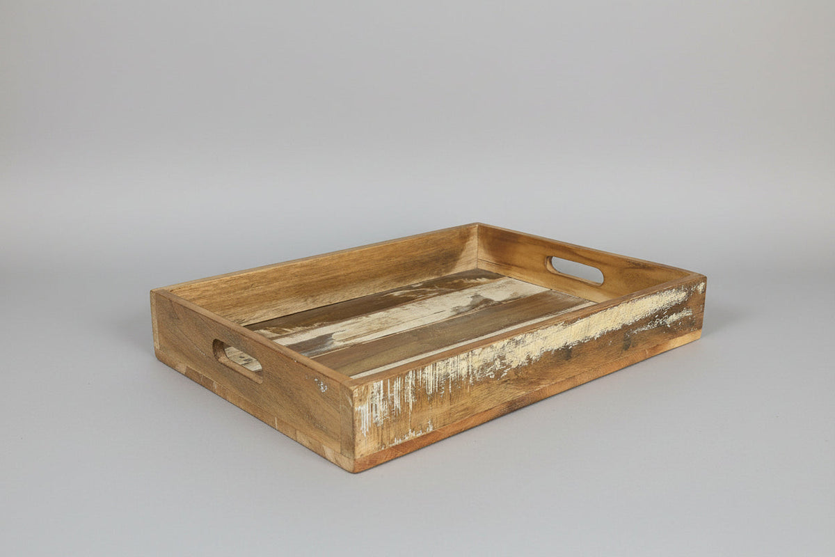 Recycled wood plateau