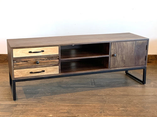 Taiga TV cabinet