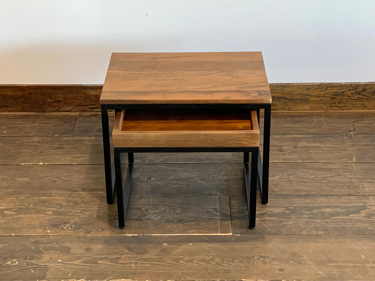 Taiga nesting table