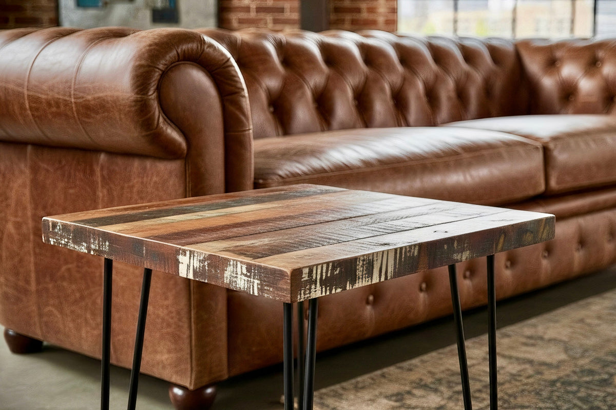 Petite table d'appoint en bois