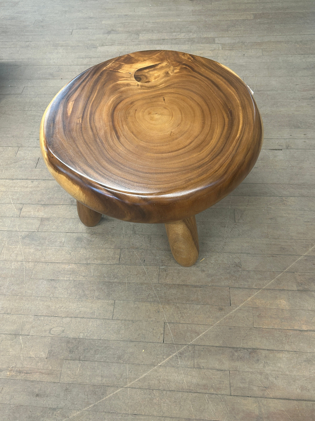 Table à café en bois de suar