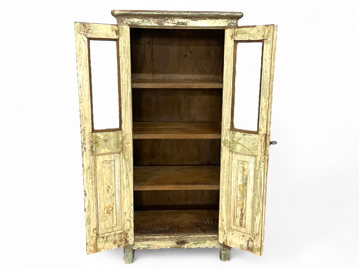 Cabinet antique