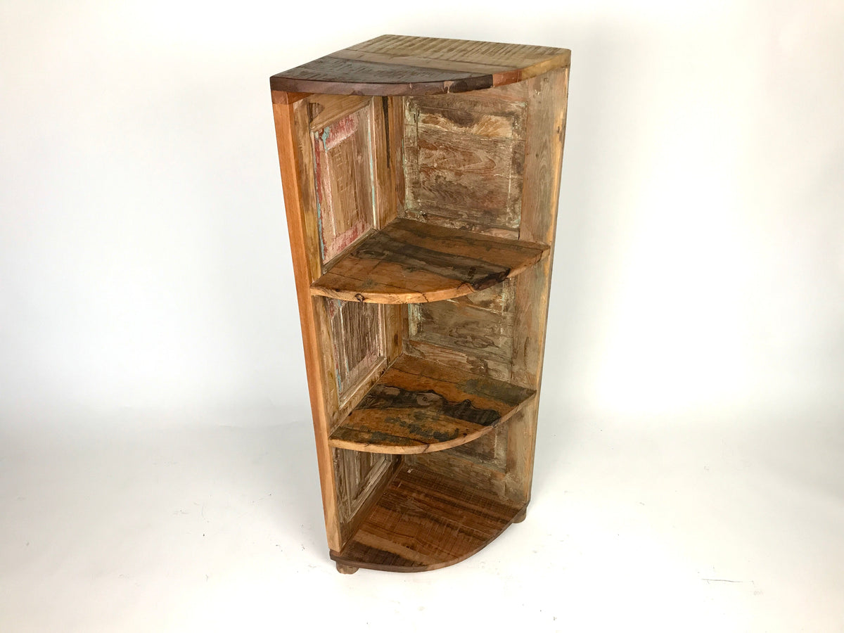 Meuble de coin portes antiques