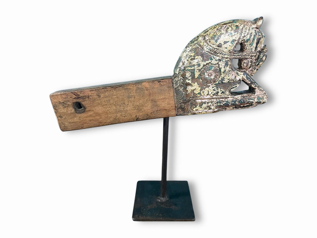 Decoration cheval sur pied