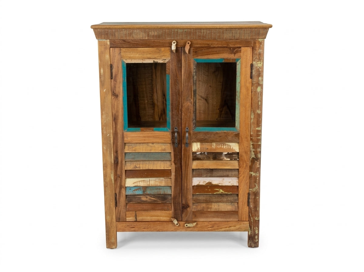 Cabinet Bikaner vu de face, portes vitrées encadrées de turquoise au-dessus de persiennes multicolores
