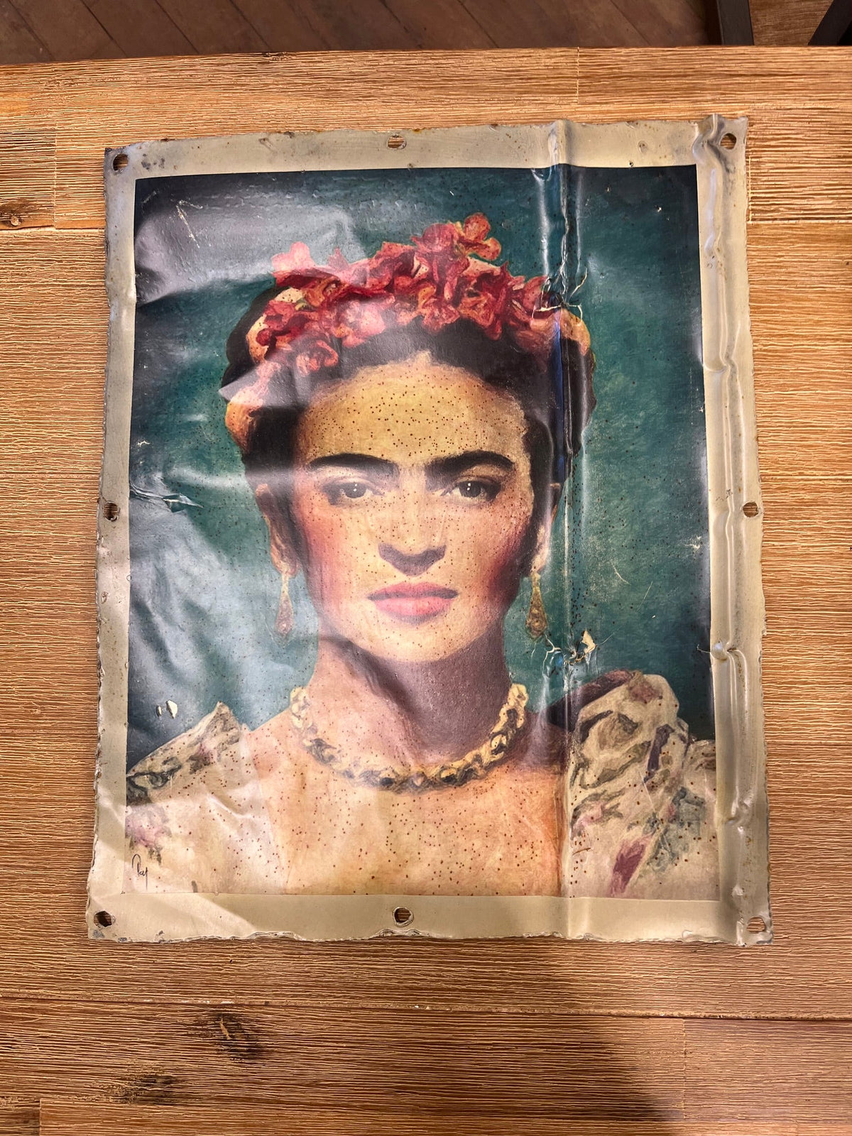 Plaque murale en métal vieilli, portrait de Frida Kahlo