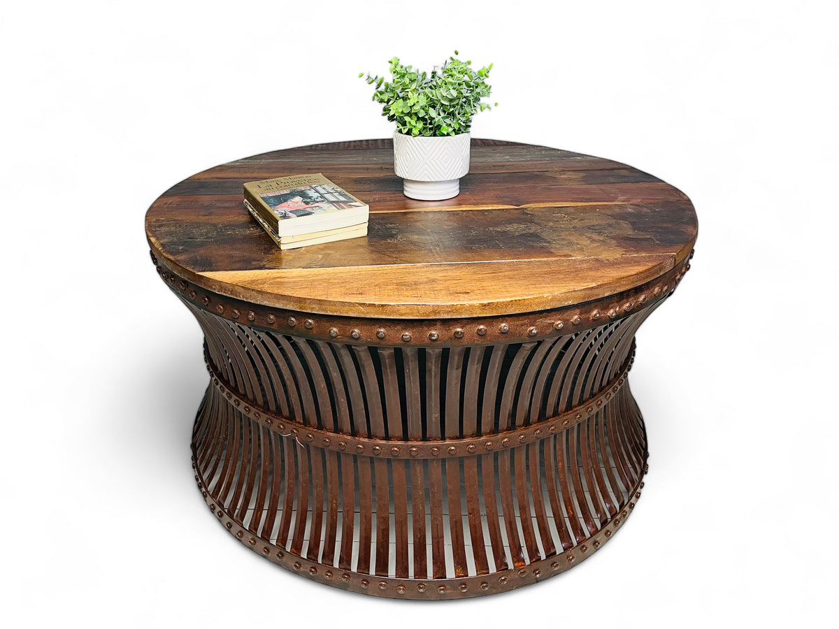 Round coffee table