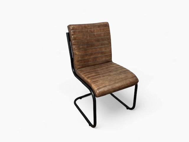 Chaise en cuir