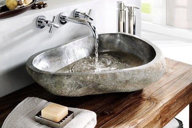 Lavabo pierre dans salle de bain moderne Hannah Elizabeth Interior Design Lavabo pierre dans salle de bain moderne Hannah Elizabeth Interior Design