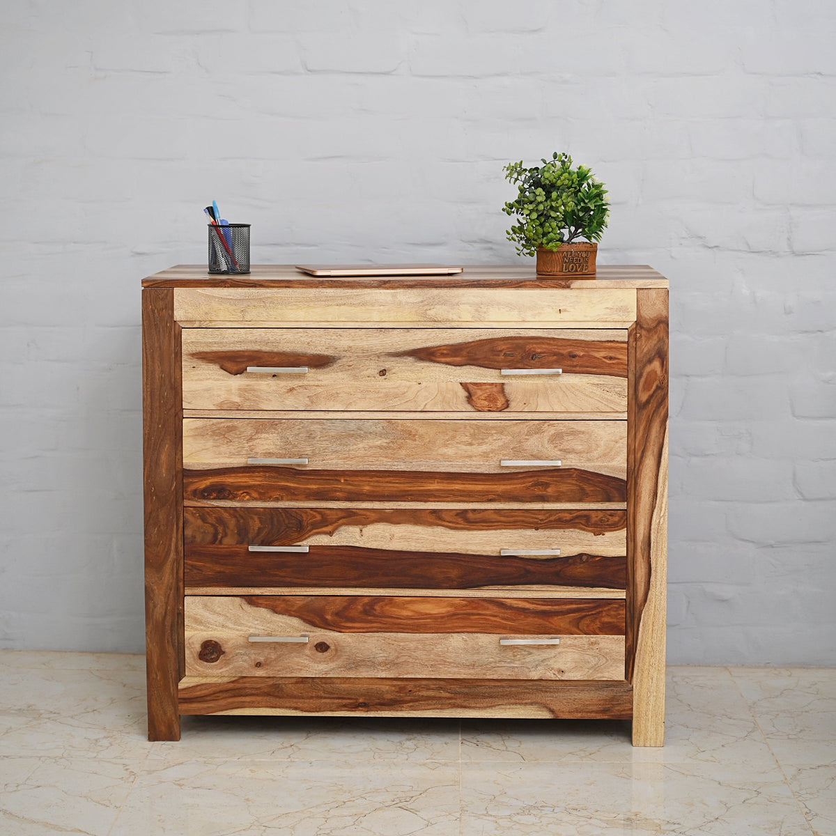 Rosewood chest of drawers with 4 drawers