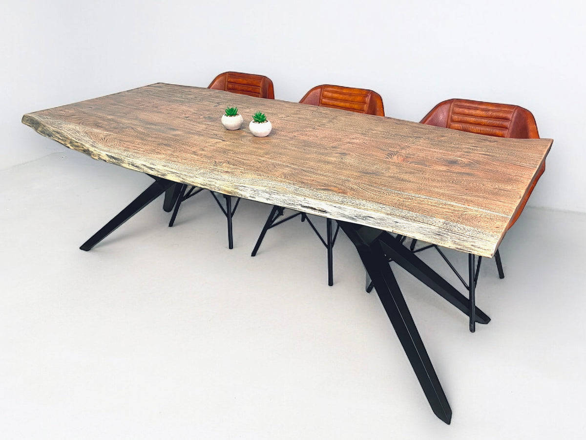 Acacia dining table - Limited edition - dark wash