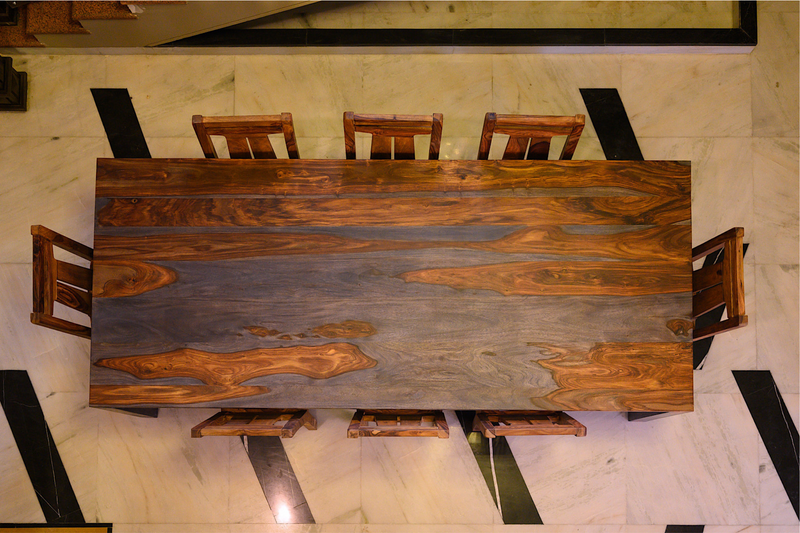 Table à dîner en bois de rose – Espace Meuble